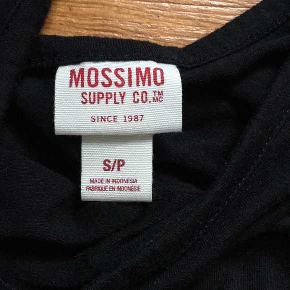 Black crop top - Picture 3 of 4